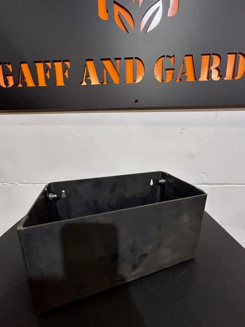 Chelsea Wall Planter - Steel Oblong design 300mm x 150mm x 150mm