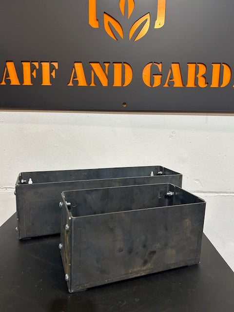 Chelsea Wall Planter - Steel Oblong design 300mm x 150mm x 150mm