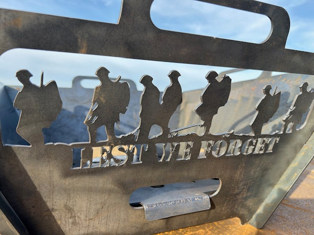 Inferno Fire pit with Design - Lest We Forget - Soldiers